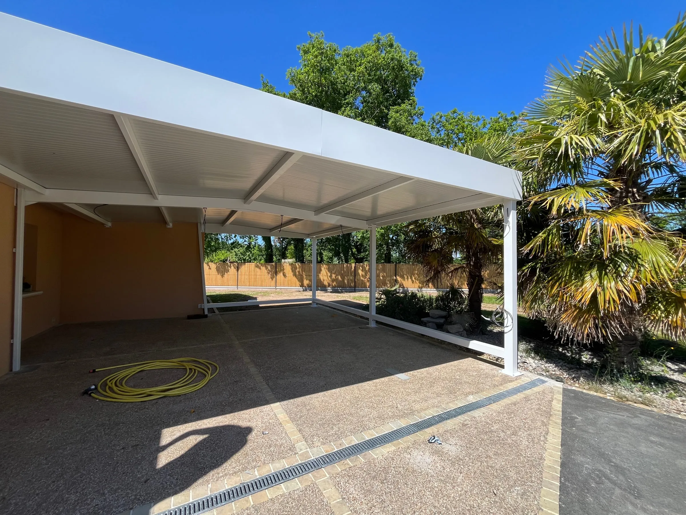Carport blanc