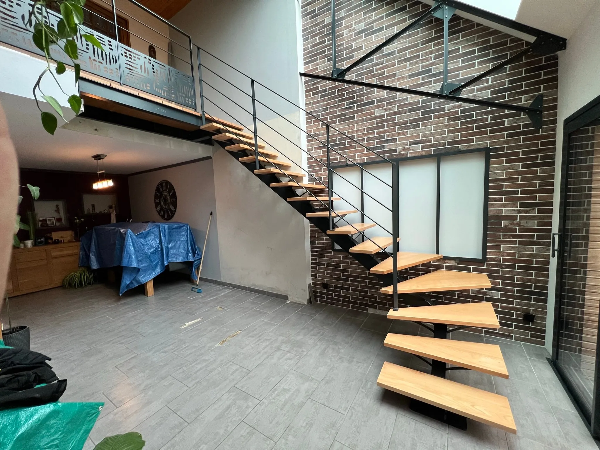 Escalier intérieur ouvert