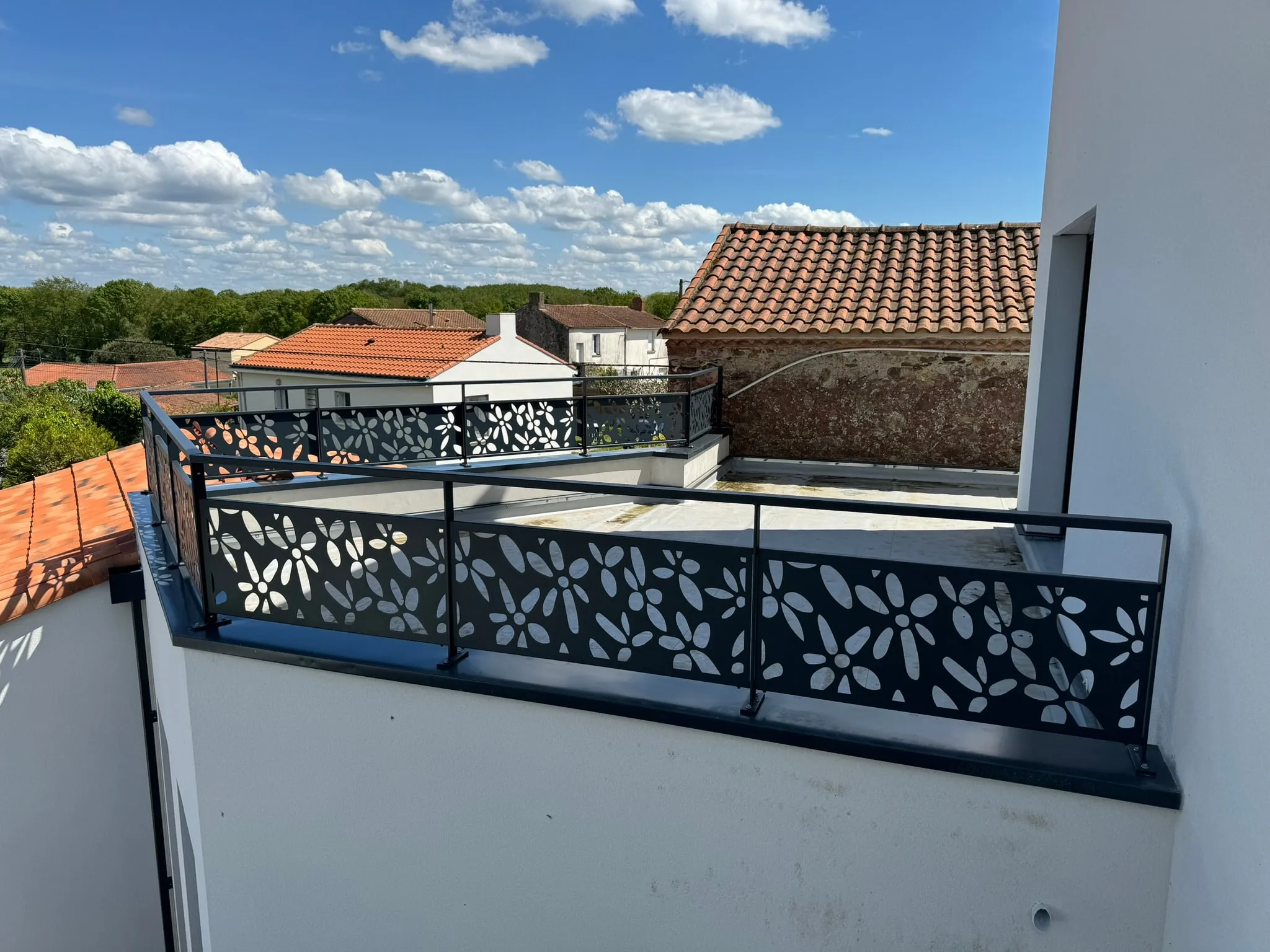 Garde-corps ajouré de balcon